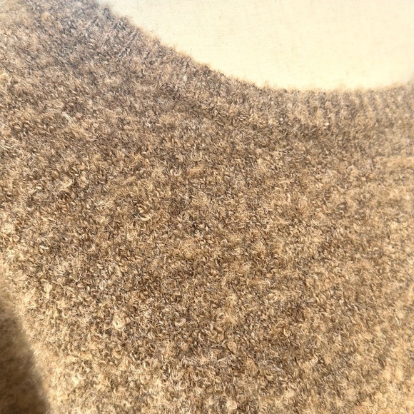 Willow & Clay S EUC Oversized TAUPE Cozy Sweater - Picture 4 of 7